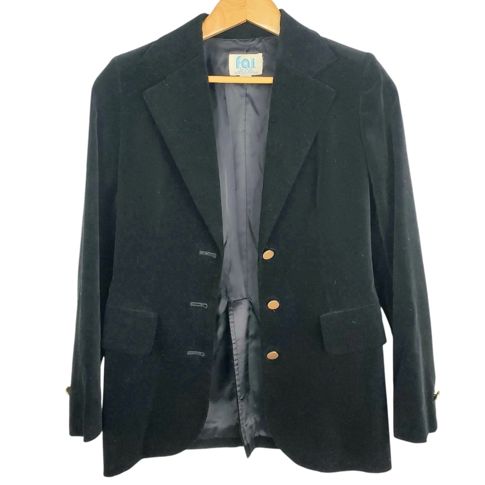 Vntg F.A.I. Women's Black Velvet Blazer. Size 7. Made In Japan. #0210